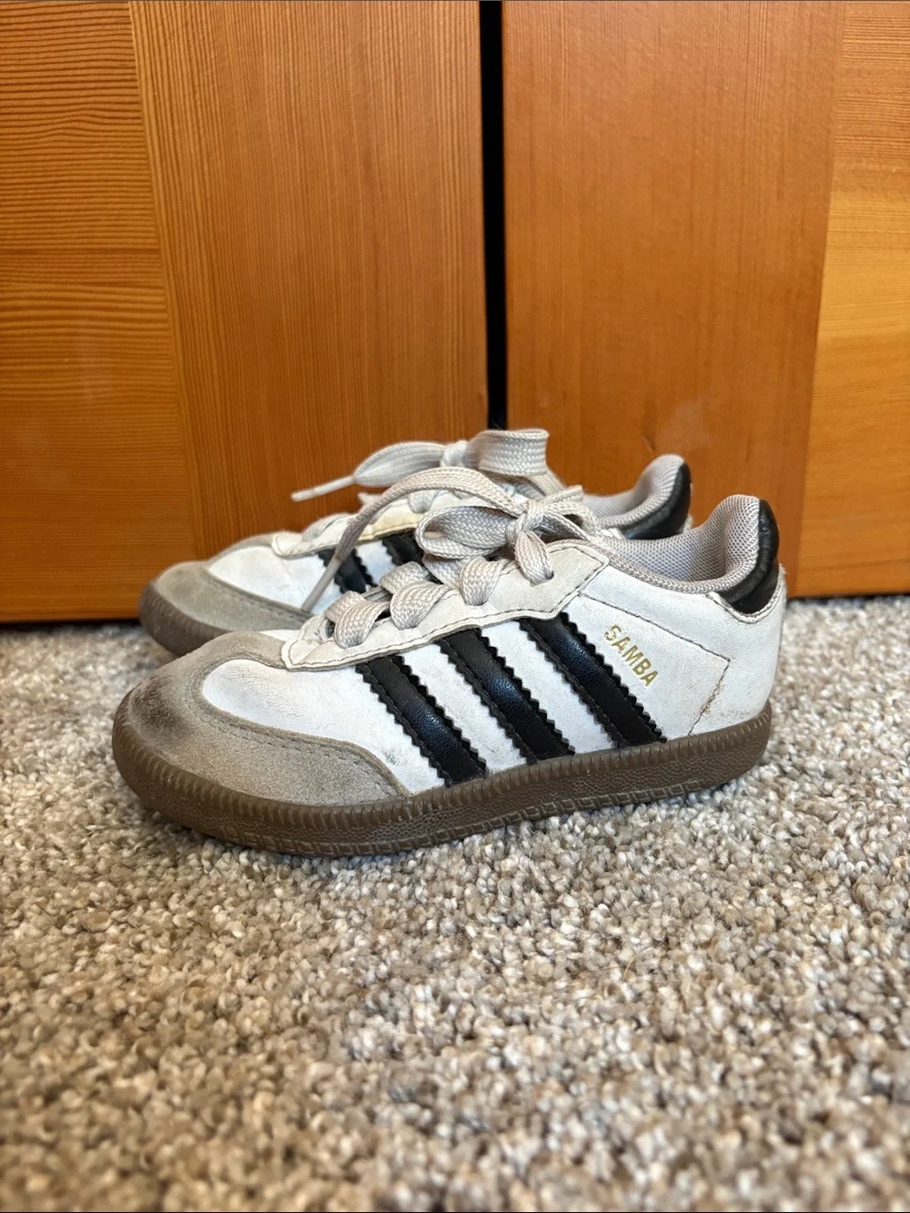 Adidas Kids Samba Sneakers 7k GUC Gender Neutral